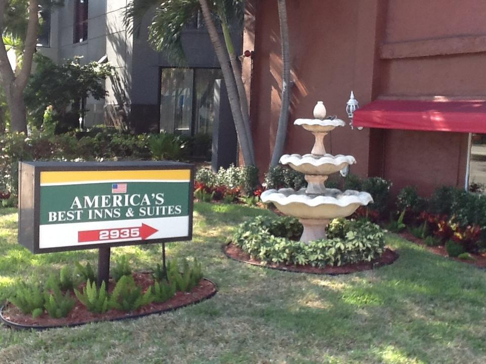 America'S Best Inn & Suites Fort Lauderdale North Exterior foto